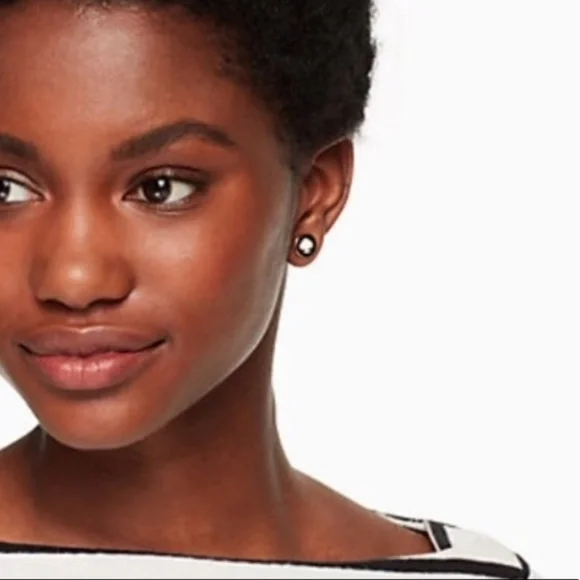 KATE SPADE NWT Gold White Spot The Spade Studs - Picture 4 of 5